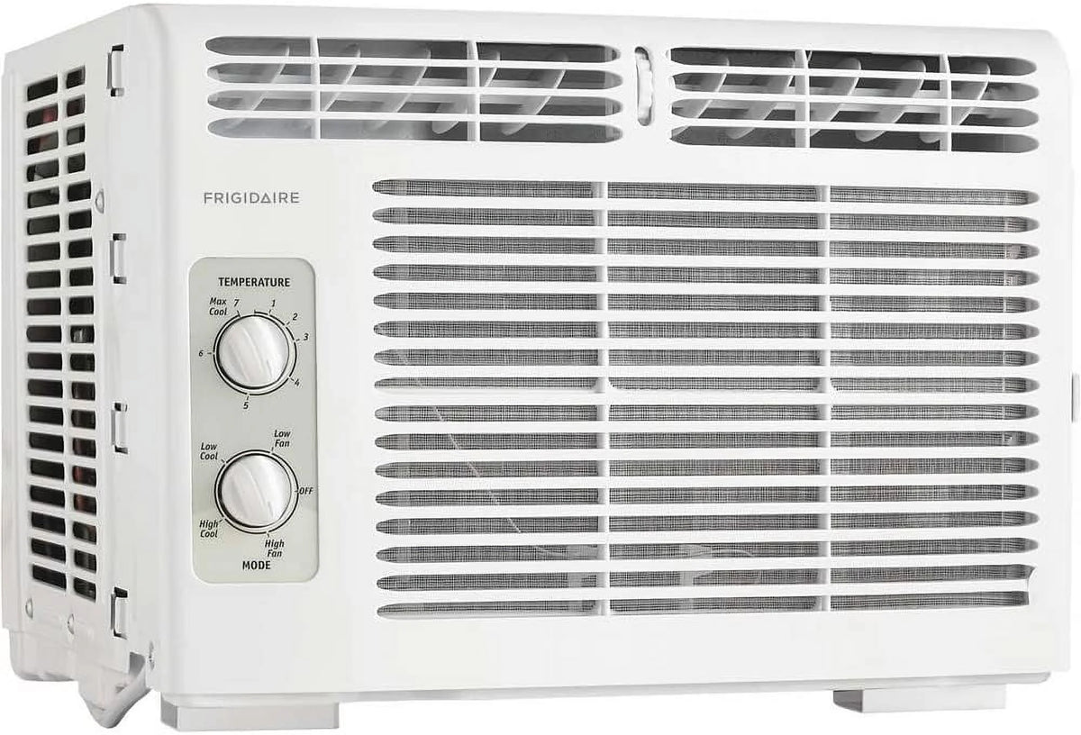 White 5000 BTU Window Air Conditioner S92755