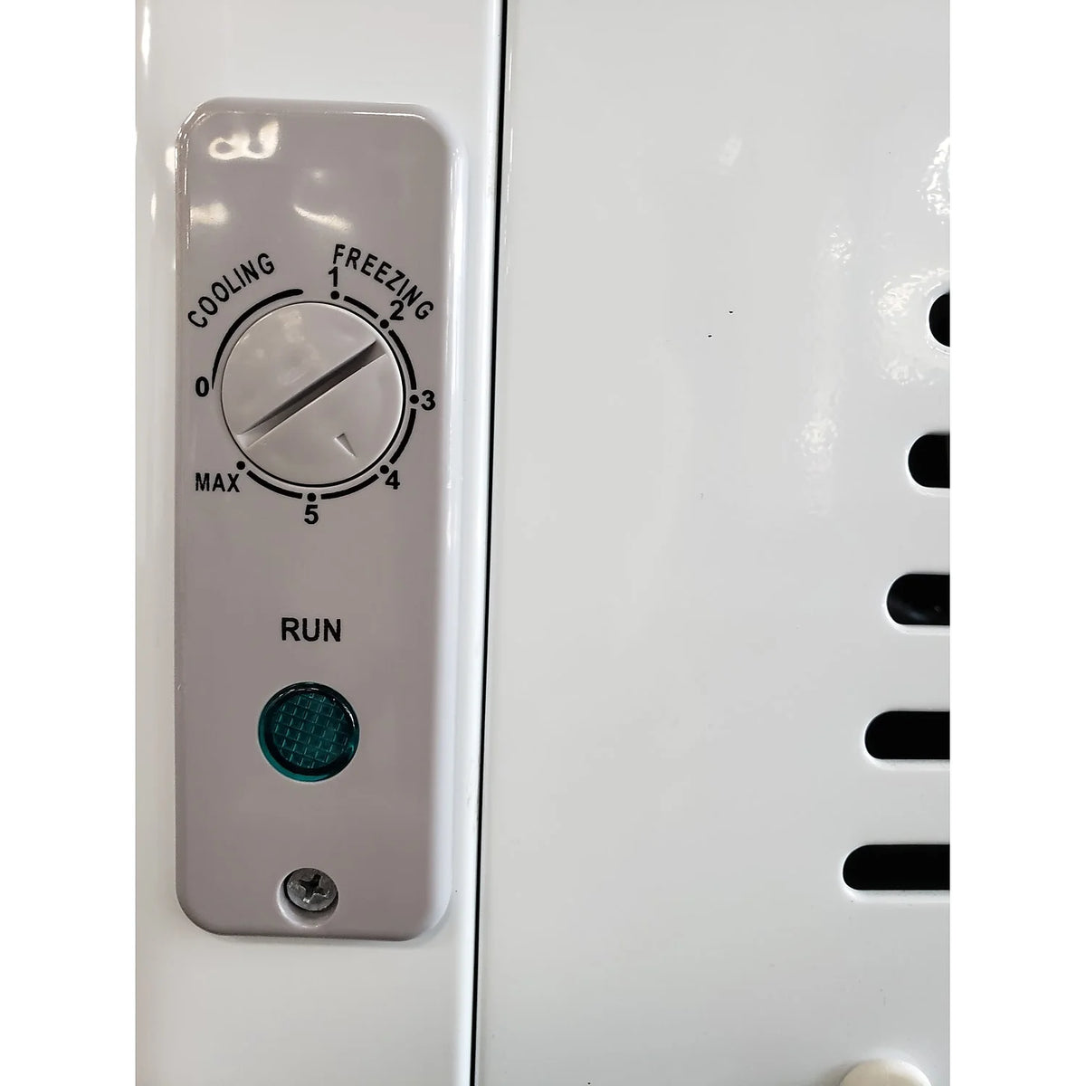 7.4 cu. ft. White Chest Freezer A207804