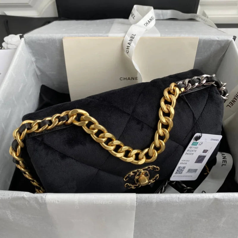 Small Velvet Flap Bag C24146