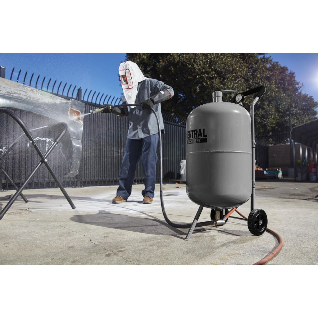 110 lb. Pressurized Abrasive Blaster K8837