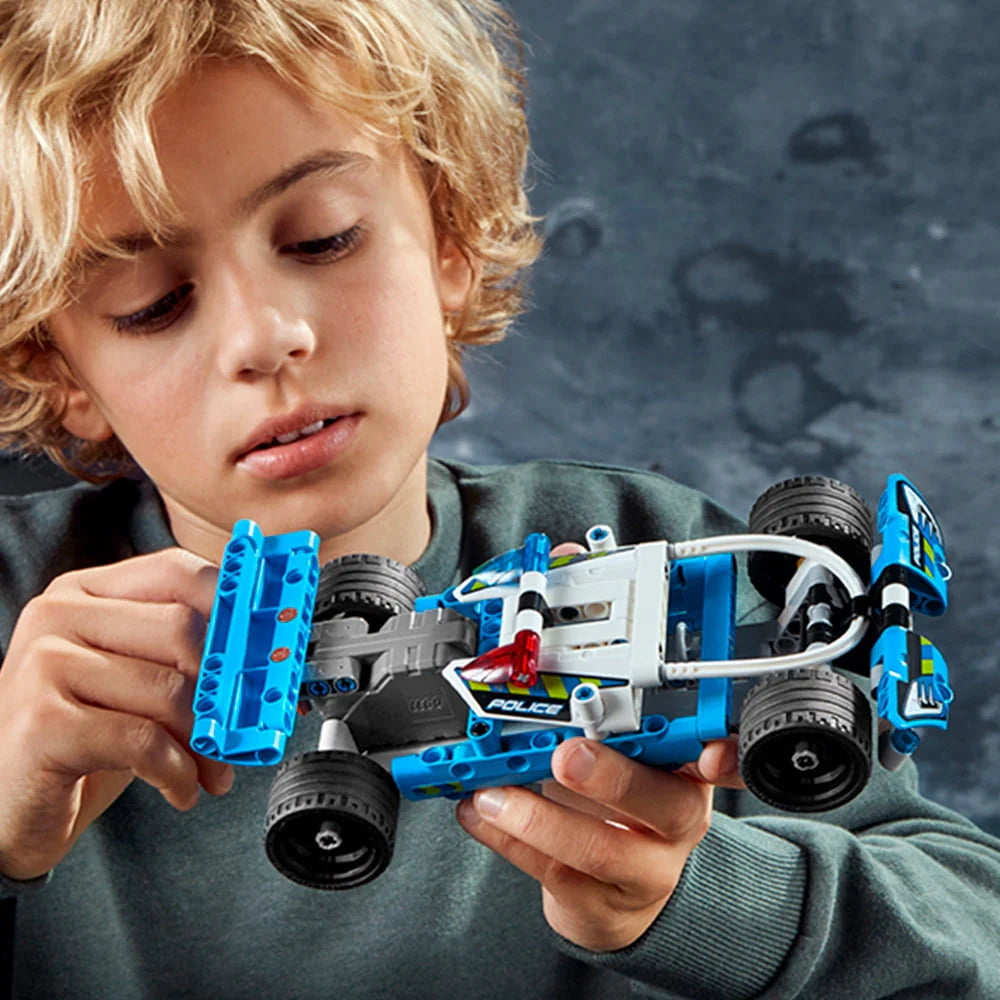Technic Police Pursuit A931490