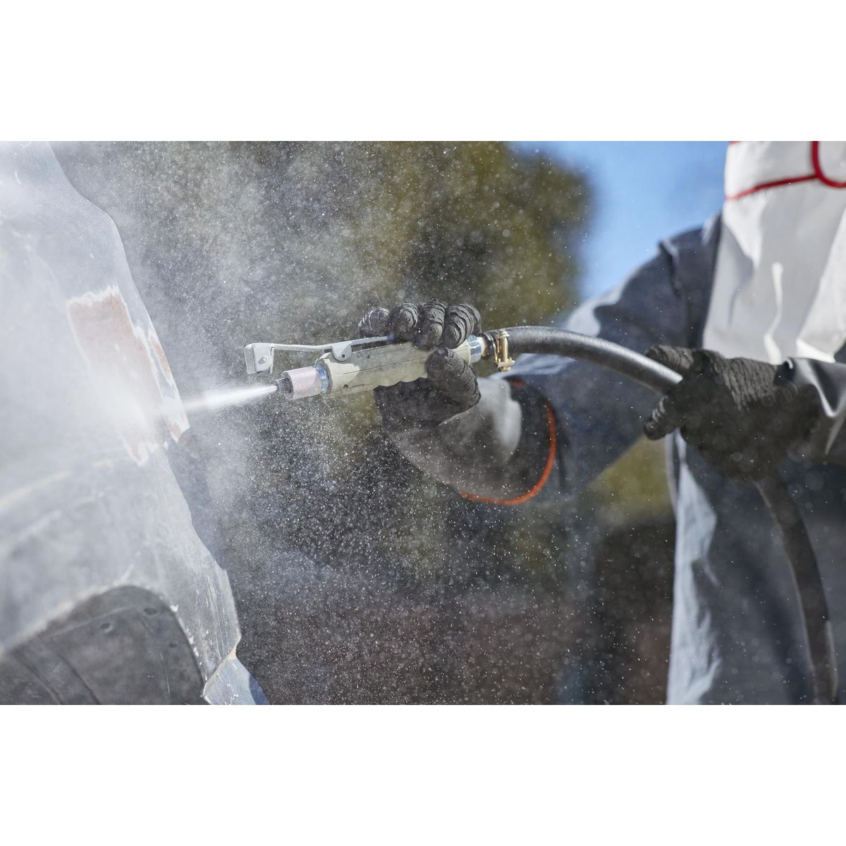 110 lb. Pressurized Abrasive Blaster K8837