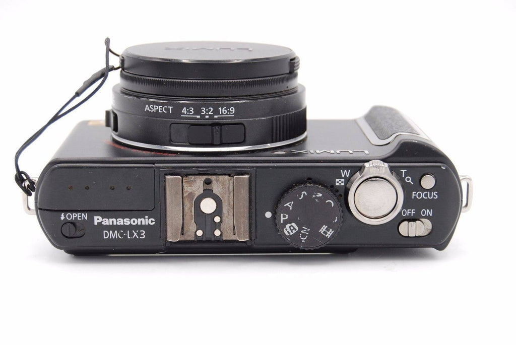 Digital Camera D64588