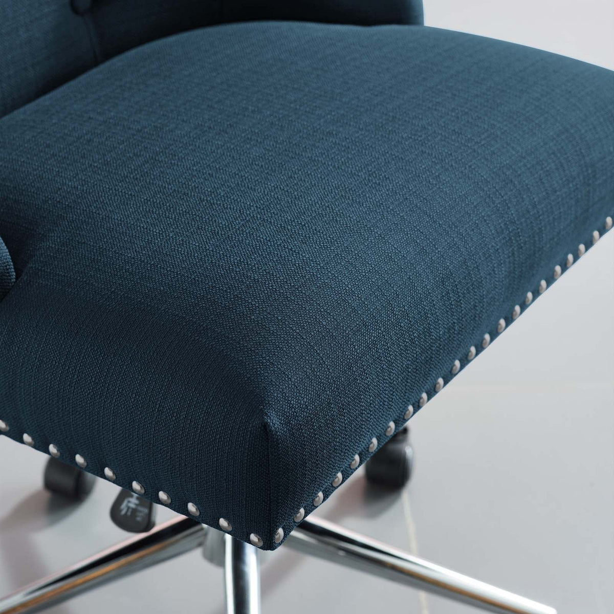 Azure Tufted Upholstered Fabric Swivel Office Chair B165184