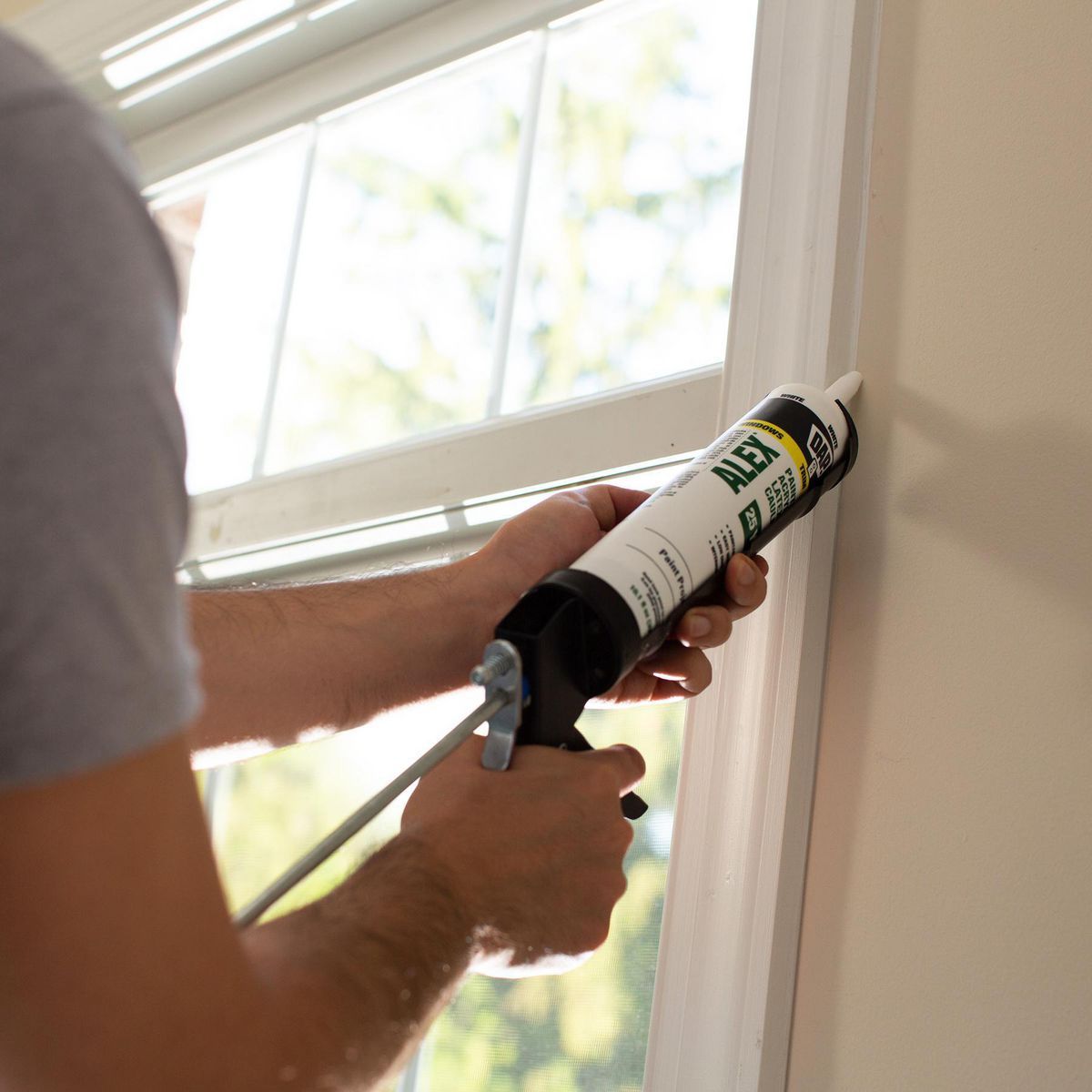 Acrylic Latex Caulk O22988