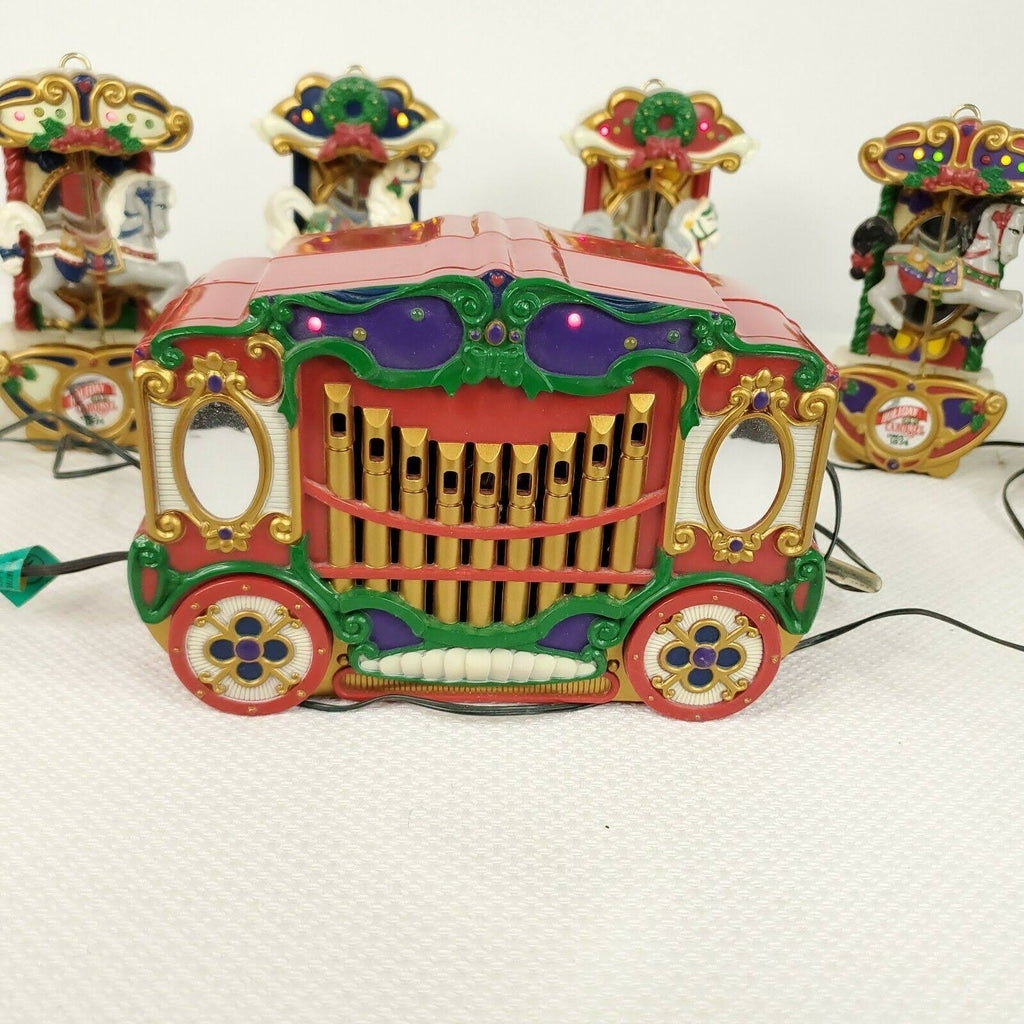 Holiday Carousel Music Mechanical 21 Carols Circus Wagon Display L8623