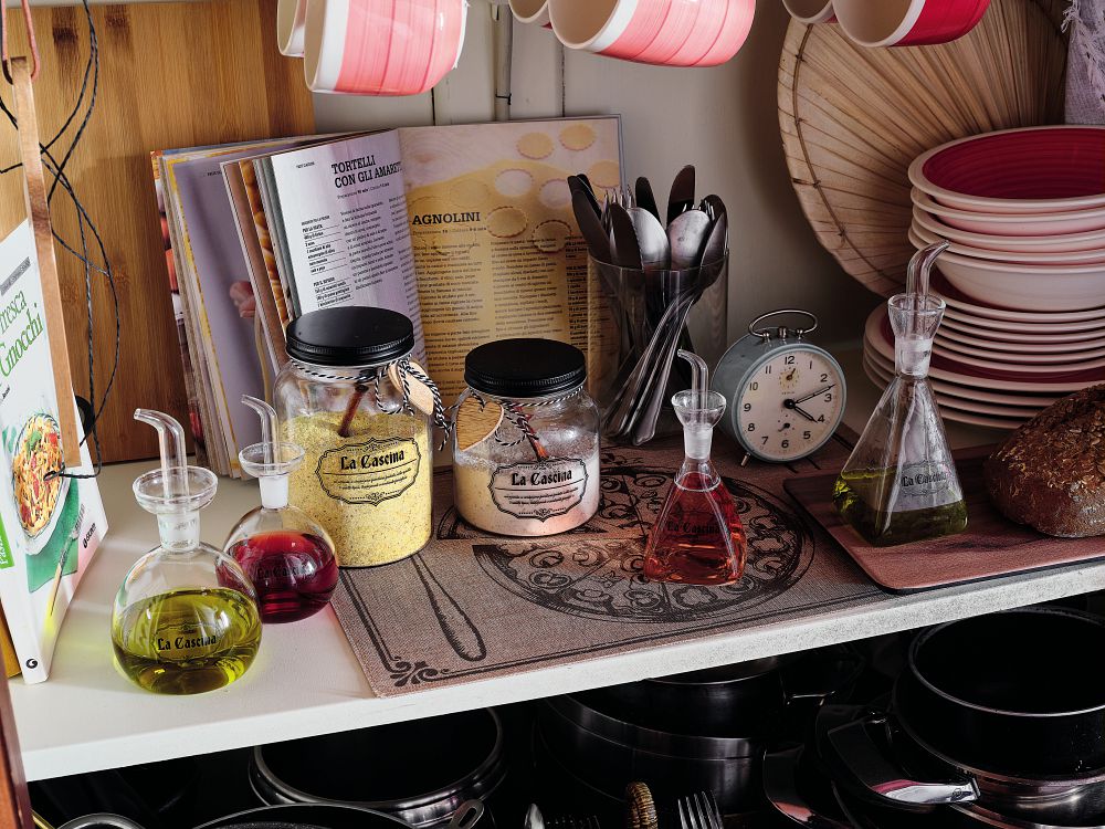 Glass Jar with Lid and Spoon S3699