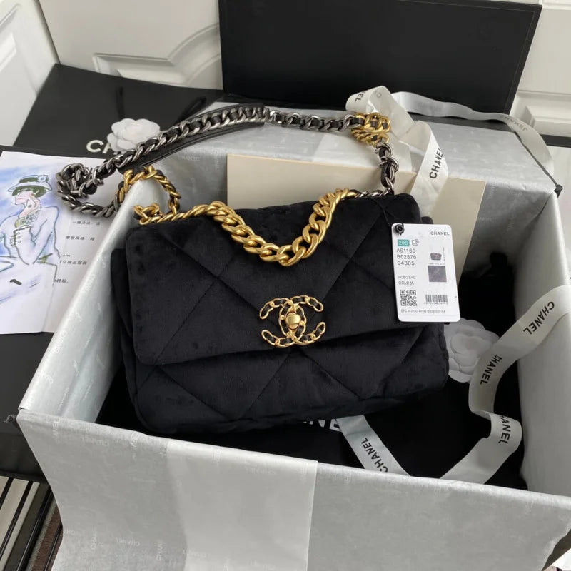 Small Velvet Flap Bag C24146