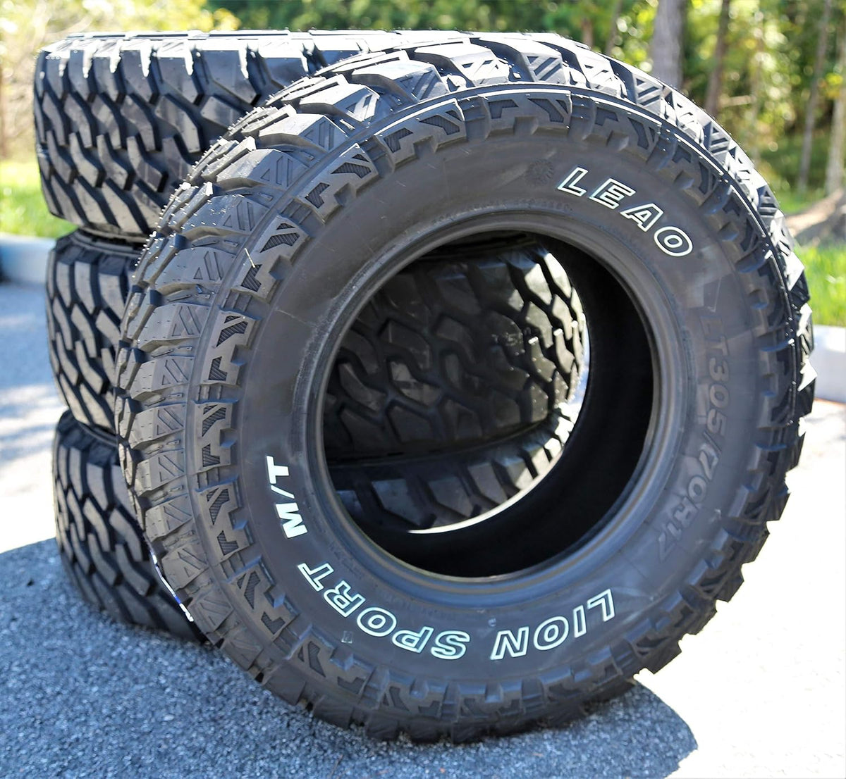 LT305/70R17 Mud Off-Road Light Truck Radial Tire M259543