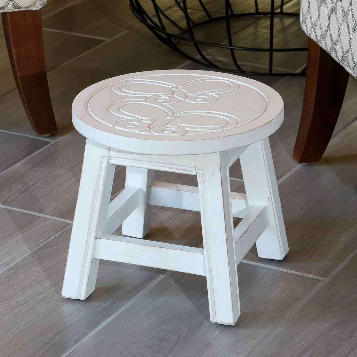 Antique White Carved Wooden Step Stool B53489