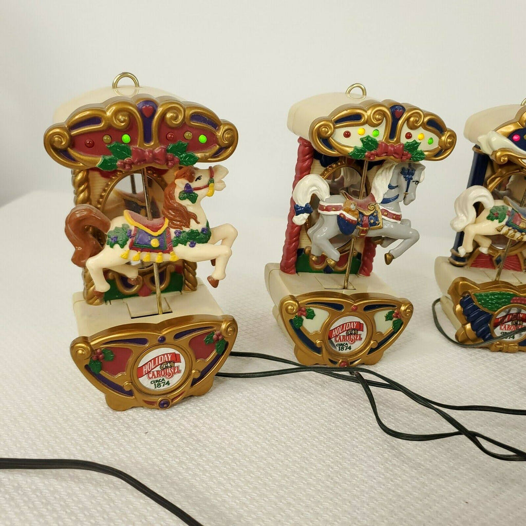Holiday Carousel Music Mechanical 21 Carols Circus Wagon Display L8623