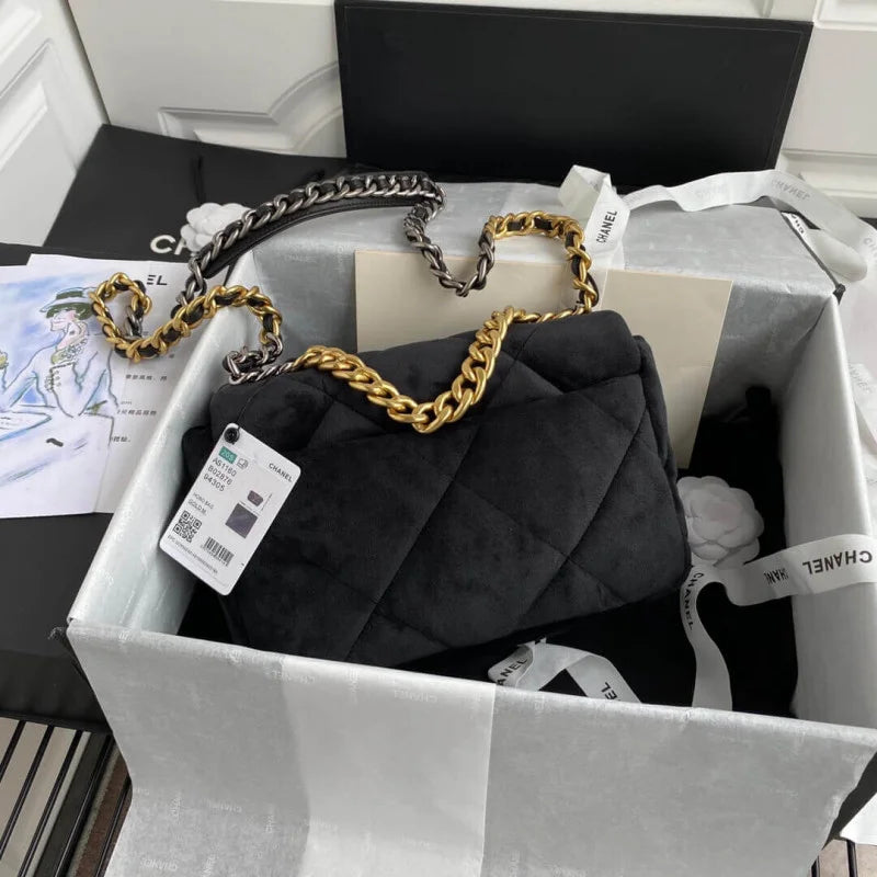 Small Velvet Flap Bag C24146
